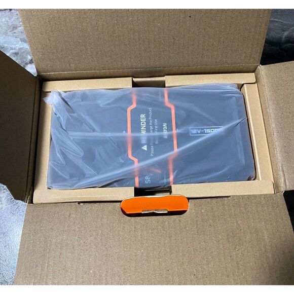 S8 Car Battery Jump Starter, 1500A Jump Starter Battery Pack - Picture 4 of 5